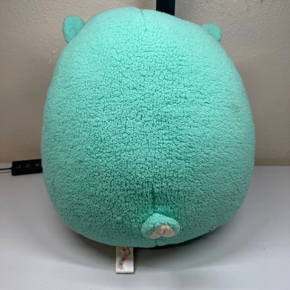 Squishmallows flaw stains